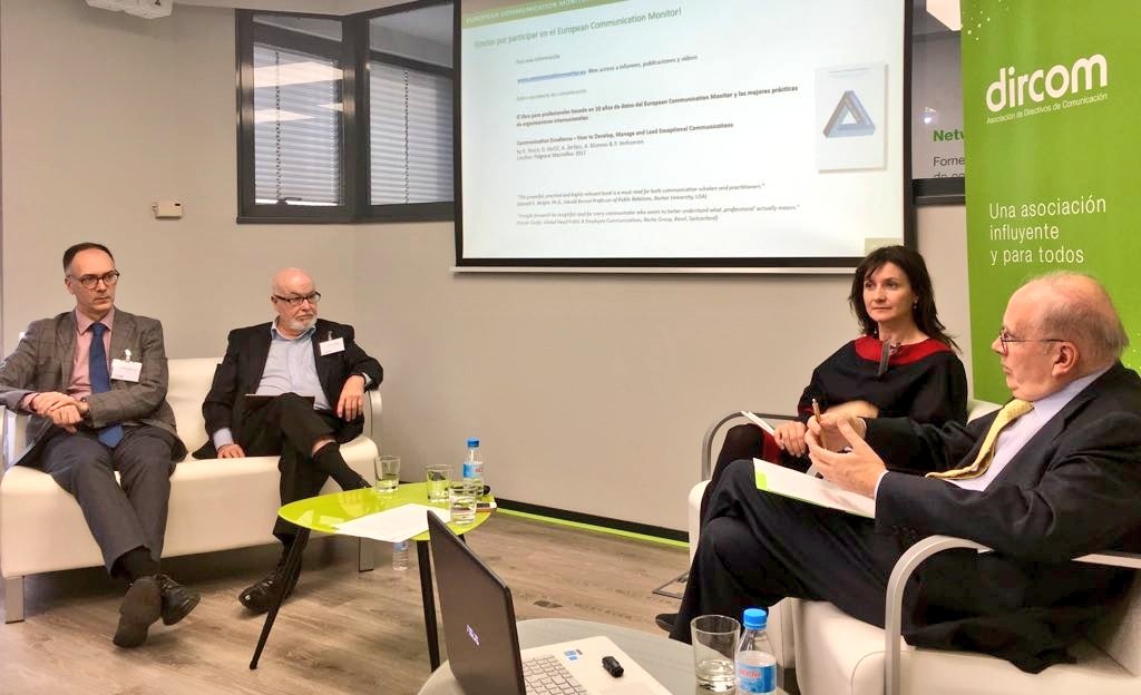 DircomSpain's tweet photo. Comienza el debate sobre tendencias en el sector de la #comunicación y los aprendizajes del #ECM2017 ¿Propones alguna? https://t.co/iWeuX5aHxk