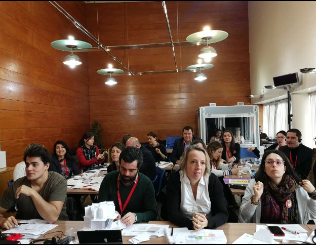 InteractiveCit's tweet photo. Workshop on #digitalcommunication and social interaction @NachoTomas why people join #socialmedia❓💡#interactivemurcia @Urbact_IT @URBACT @hndzmercedes @Simonedantonio https://t.co/ISN290B8xp