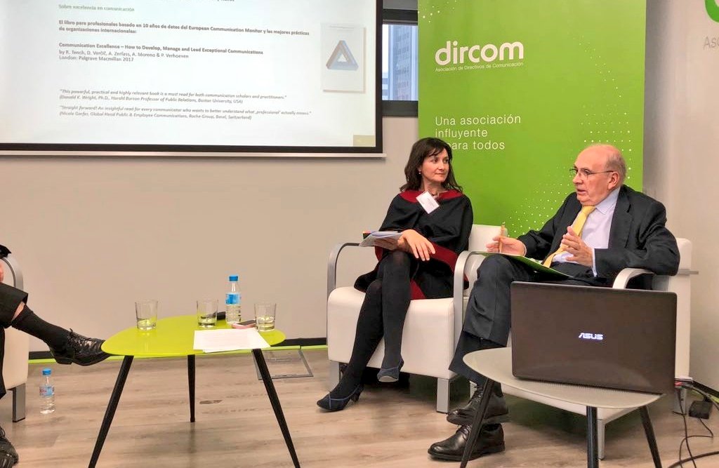 DircomSpain's tweet photo. “Los que pensamos en la profesión sentimos vértigo ante la gran cantidad de propuestas que el futuro plantea”, Antonio López, pte. de Honor de #Dircom @arlopez41, en la presentación del #ECM2017 https://t.co/JTkbK7xS3V