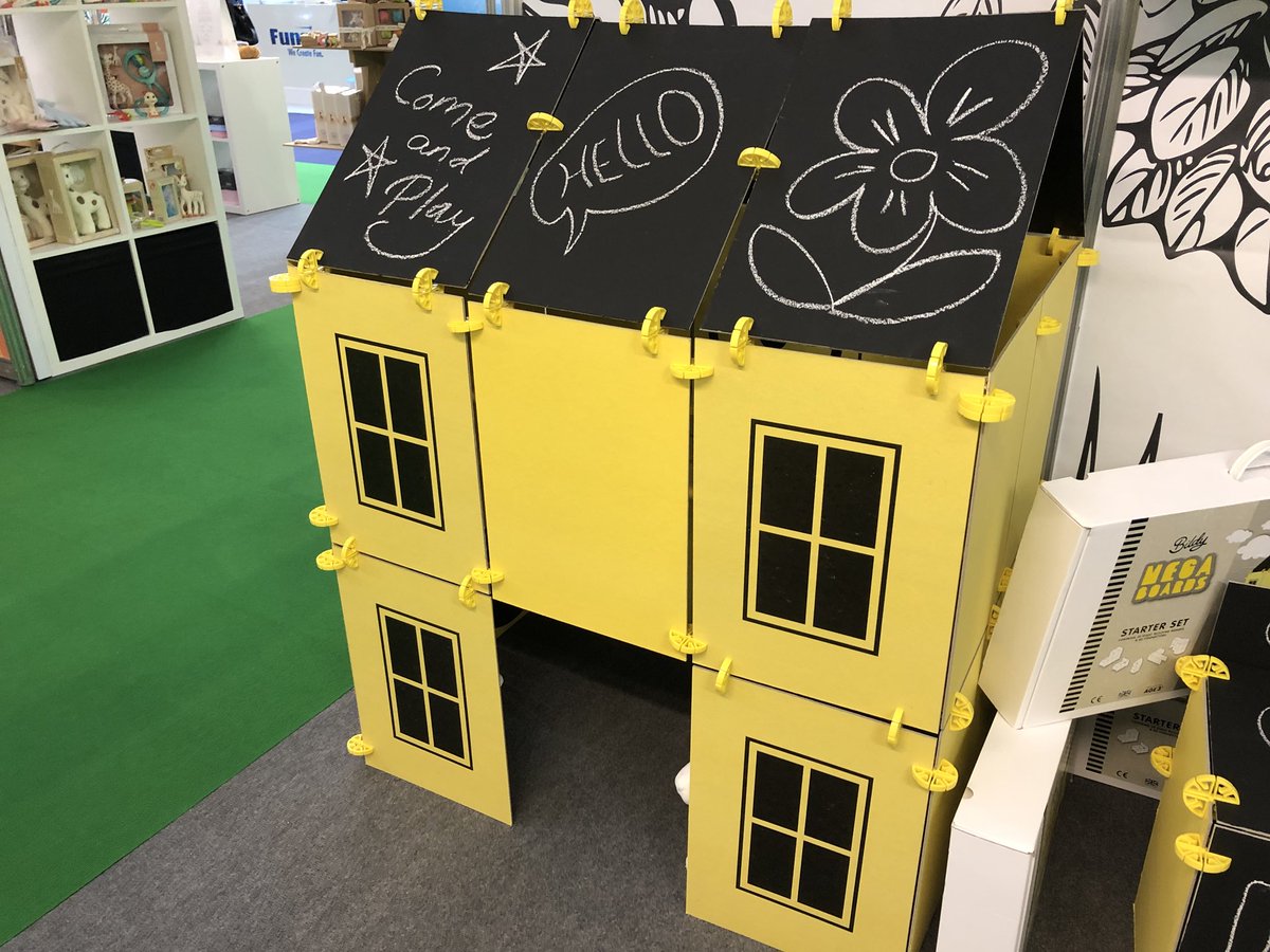 BildyToys's tweet photo. It’s the last day of London Toy Fair and it’s been a blast! #ToyFair2018 https://t.co/ZtQwmb7FHz