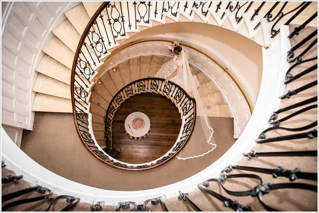 Our stunning staircase... #wedding #staircase #eastingtonpark #Gloucestershire