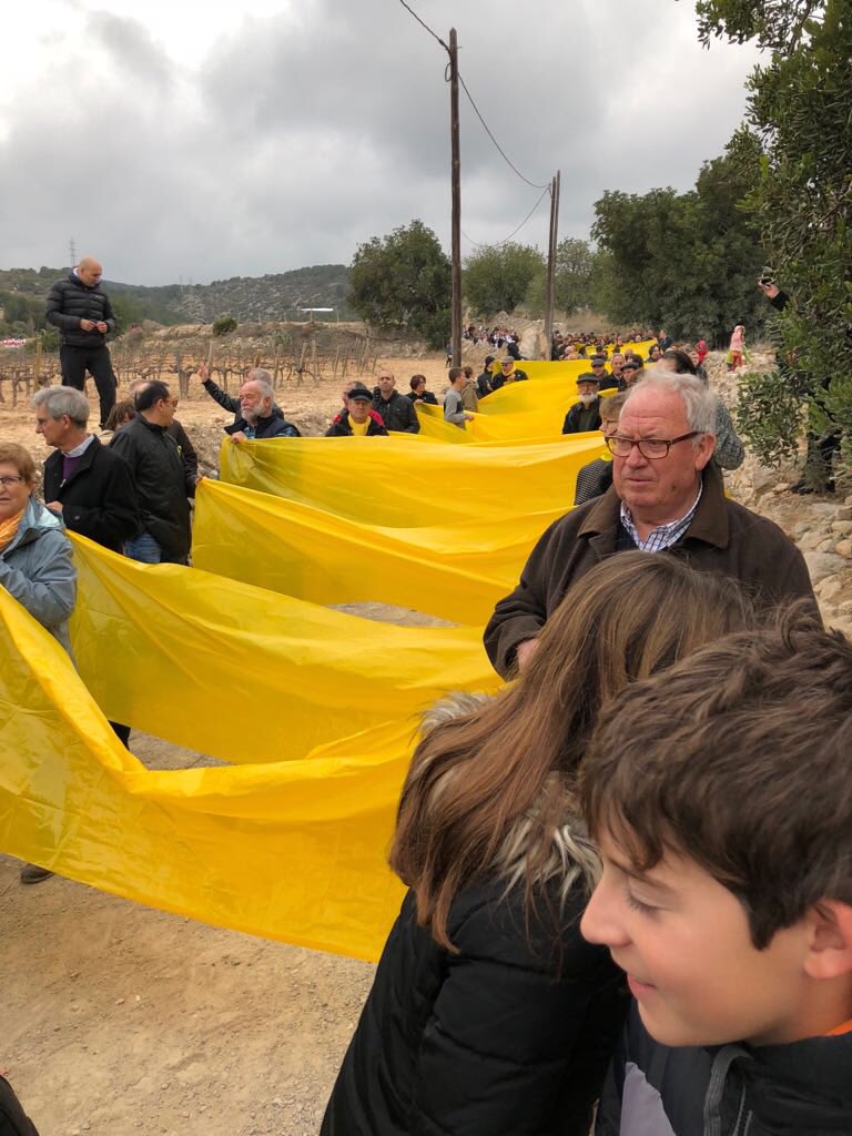 Festa de Sant Pau a Sant Pere de Ribes. Explosió de cultura popular. Tones de solidaritat. He pogut fer la romeria amb el germà de @jordialapreso.