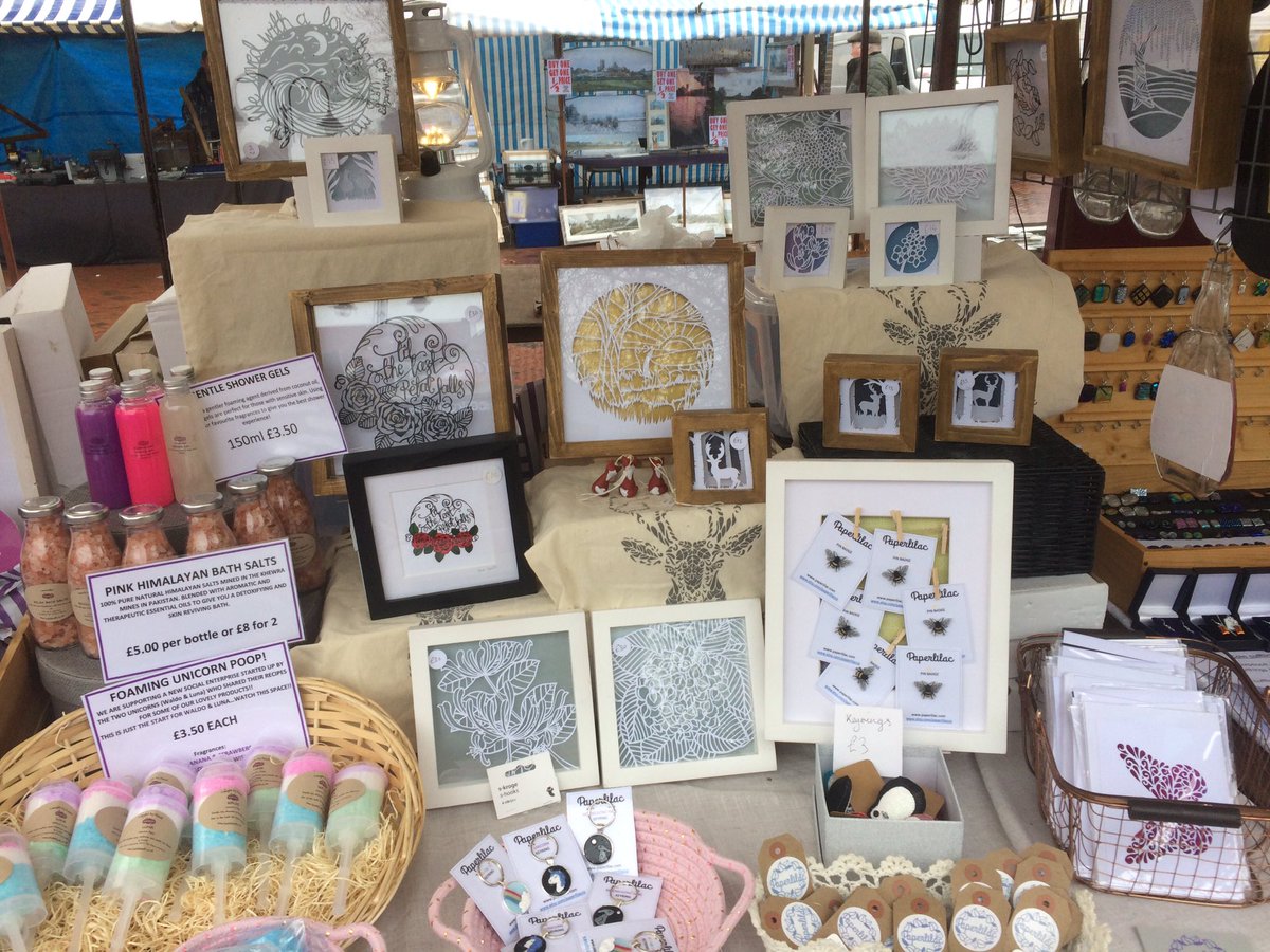 PaperLilac's tweet image. As well as my own cards and papercut artwork I'm excited to announce that I'll also have a small range of @bubbleoff  natural vegan skincare products on my weekly stall @ElyMarkets