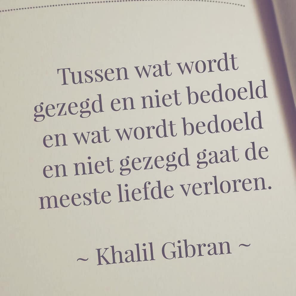booncarolien's tweet photo. Eentje om over na te denken.  @Poezieweek #KhalilGibran #gedichtendag https://t.co/dv0lU1Hbu3