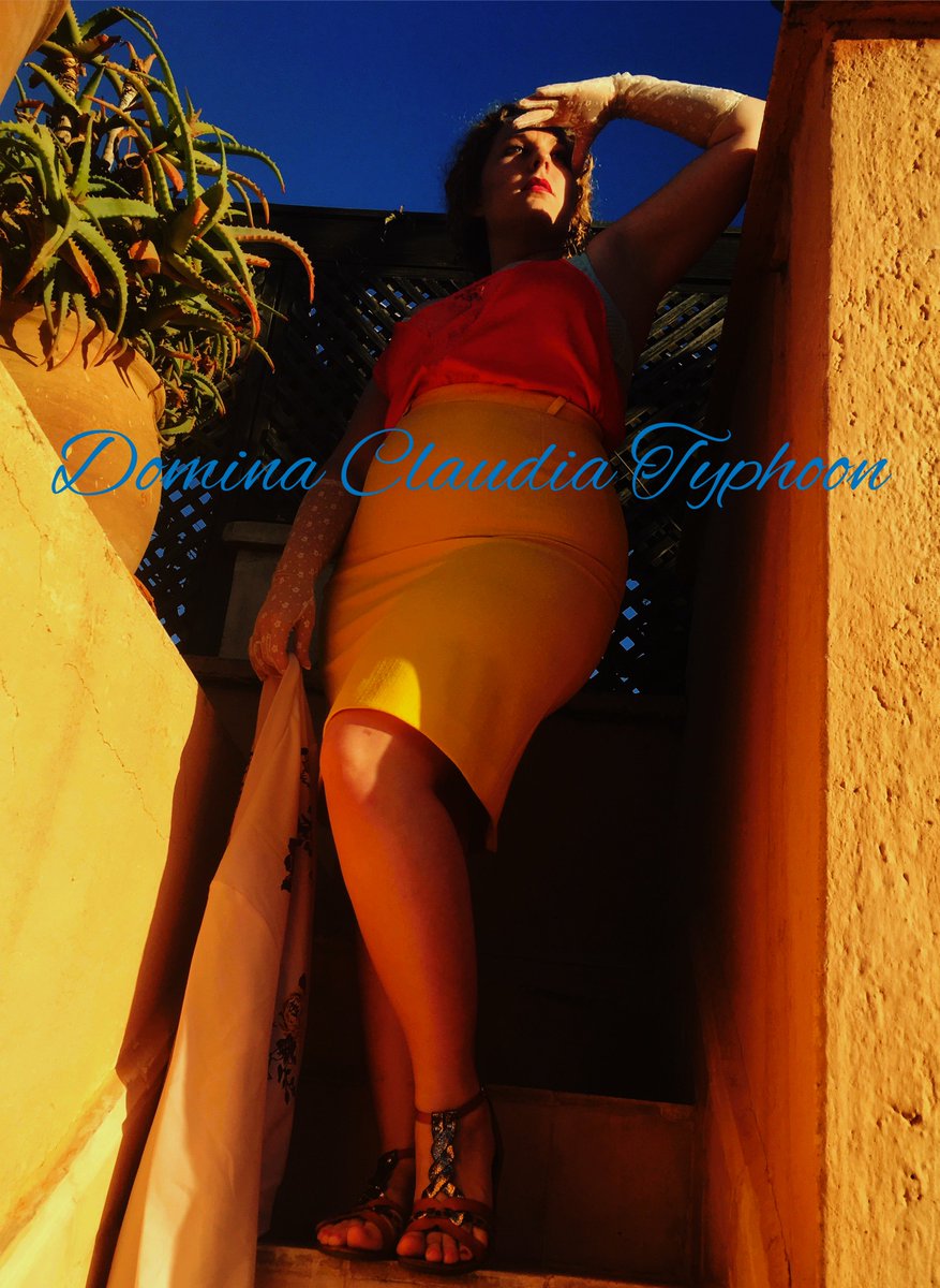 ClaudiaTyphoon's tweet photo. Looking into the horizon towards the west, using My #UterusSuperPowers to locate those I'm going to slide My dick into in LA. #LADominatrix #pegging #strapon #FemDom #AlphaFemme #Queen #sluts #analsluts #bottoms #BDSMLA #Boss #Bitch https://t.co/xJgmP7JT32