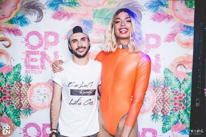 poxaaarick's tweet photo. Eu sou o tipo de garota que choca todo o povão...// @liaclarkoficial #TipoDeGarota #openbitch https://t.co/E0tgFP56mo