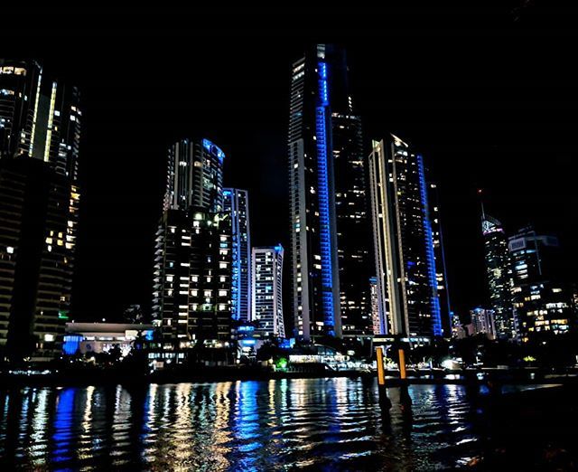 Walk after dinner led to a nice view of surfers paradise from Chevron Island, there's not many angles this place doesn't look good 😁 ift.tt/2DHNC3v