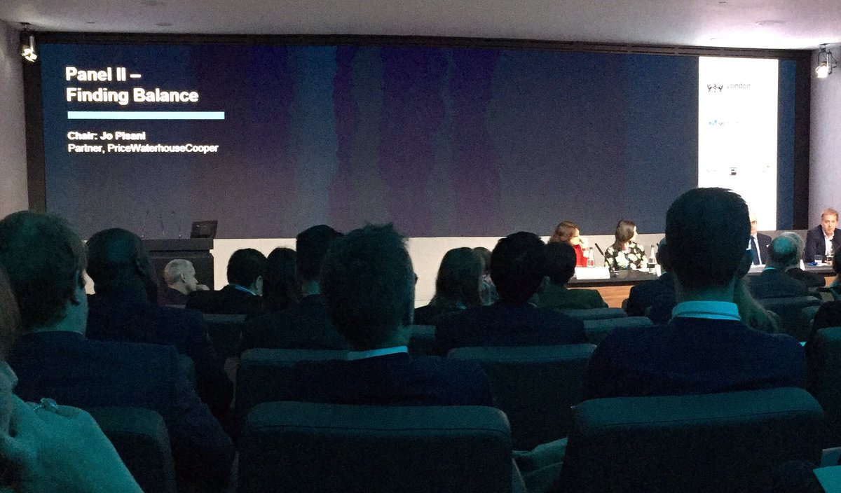 ValJonesPR's tweet image. Fantastic "Future of Healthcare" forum @LSEnews today. Inspiring keynote from @RobertJenrick - "No one remembers the naysayers". Good also to hear from @GSK how much more research funding is needed to help people with breathing disorders. Thanks to @MedCityHQ and other sponsors.