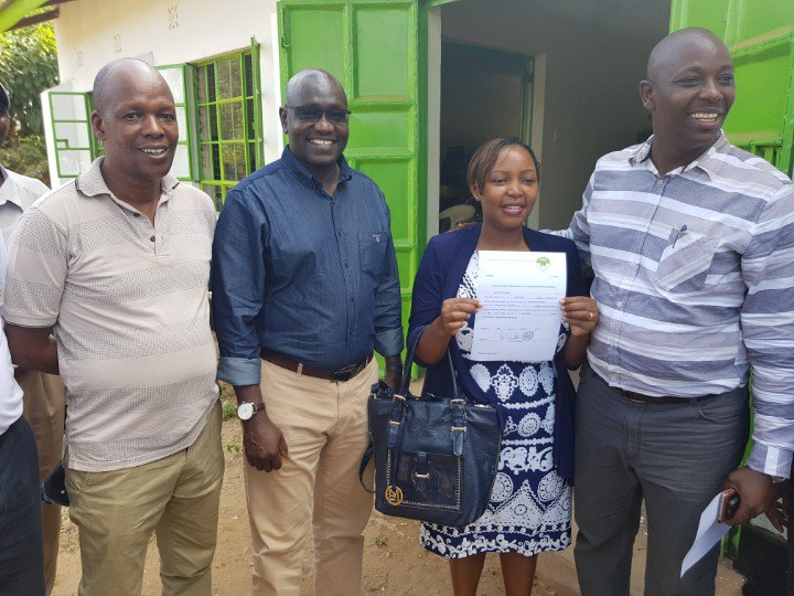Thirdwaykenya's tweet photo. @dmmkituiwest  our candidate has been cleared to run for the Kitui West  he is accompanied by party leader Dr @EAukot .Also present is party chairman  @CpaWaweru  and SG @fokango  #KituiWestDecides https://t.co/f3TcI4NB5Z