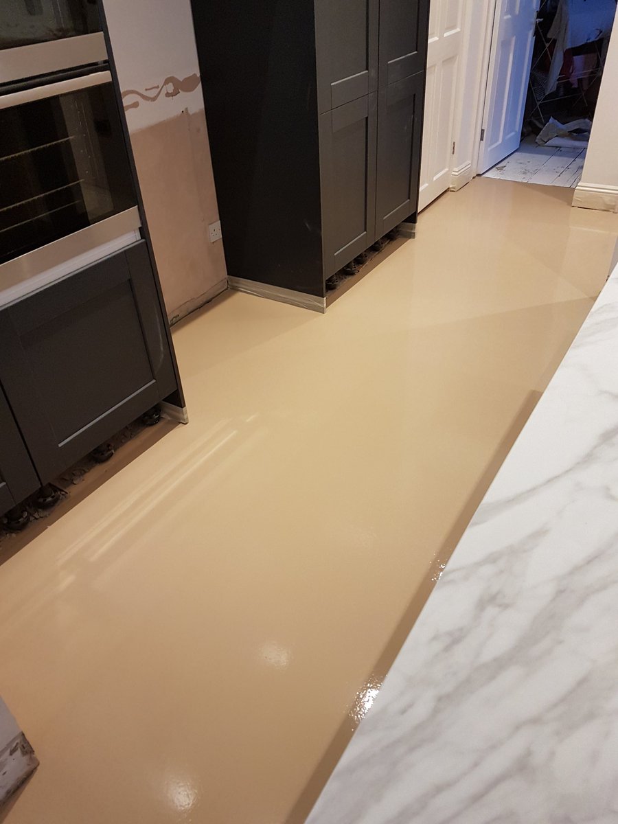 DW_Flooring's tweet photo. Forgot how good this product was! @FBallUK #stopgap700 #teamfball #deanneedsanewdiary #mrfball https://t.co/H1Ztz39GG3