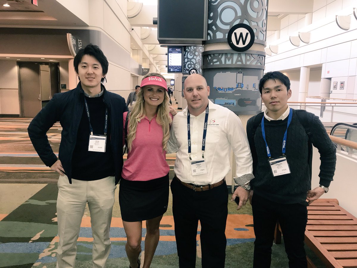 Great catching up with <a href="/SwitchGrips/">SwitchGrips</a> today! Love their grips which I used my 2017 season! 💕#switchgrips #PGAShow2018