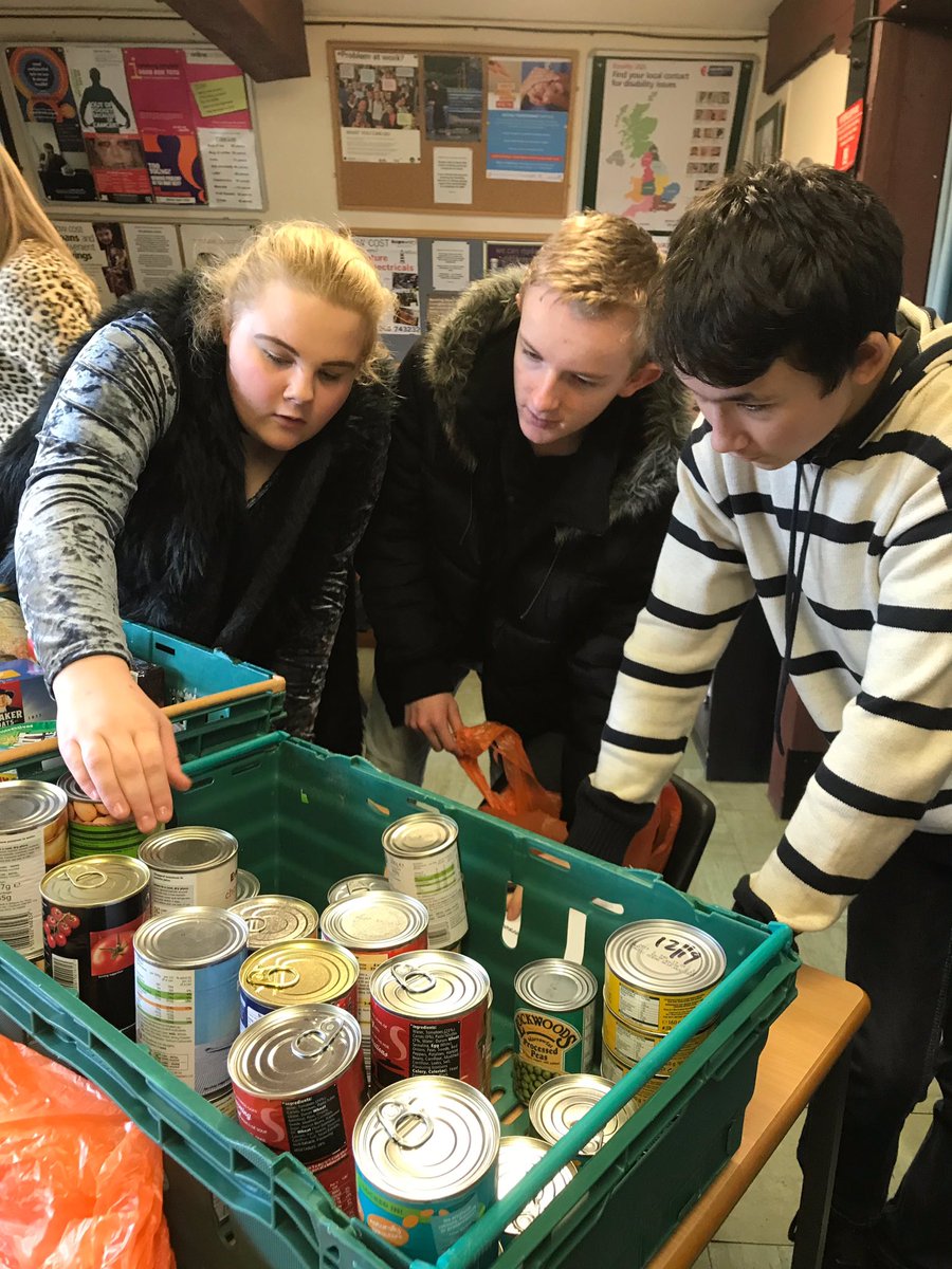 css_essexPE's tweet photo. DofE bronze award students volunteering today making emergency food parcels at the Community Resource Centre in Basildon. https://t.co/NEYZRQgSko