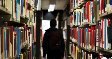 BookRiot's tweet image. Weird Stuff People Say to Librarians (and the Things I Do Not Say in Response) bit.ly/2DzFSkQ