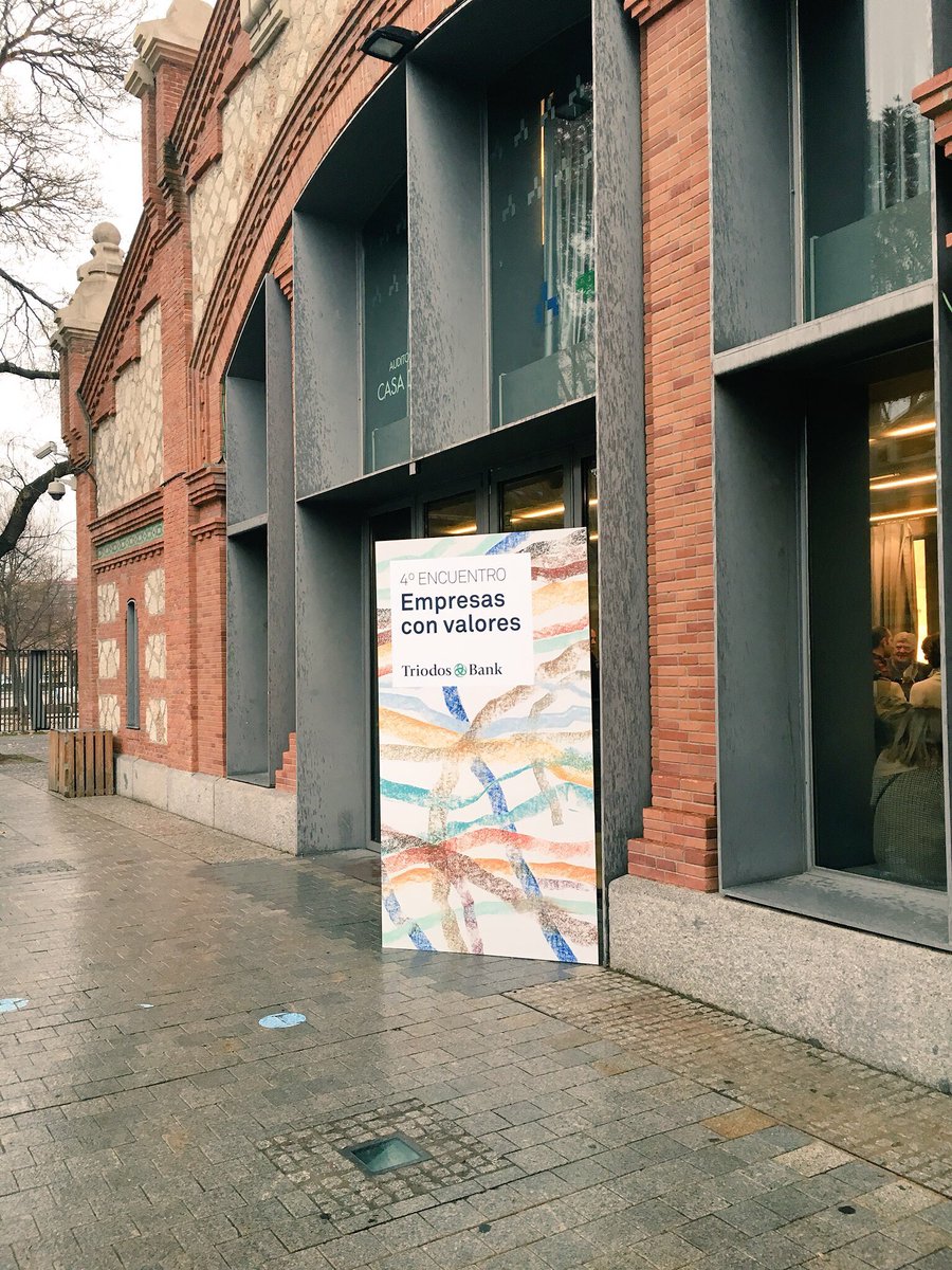AsprodesSalaman's tweet photo. ¡Ya está todo preparado para disfrutar del #PremioTriodosEmpresas! 

¡Mucha suerte a todos los finalistas! @triodoses @100x100madera @up_aupex @biosabor_agro @Jugarijugar @WhatsCine https://t.co/IFSLpiOBAc