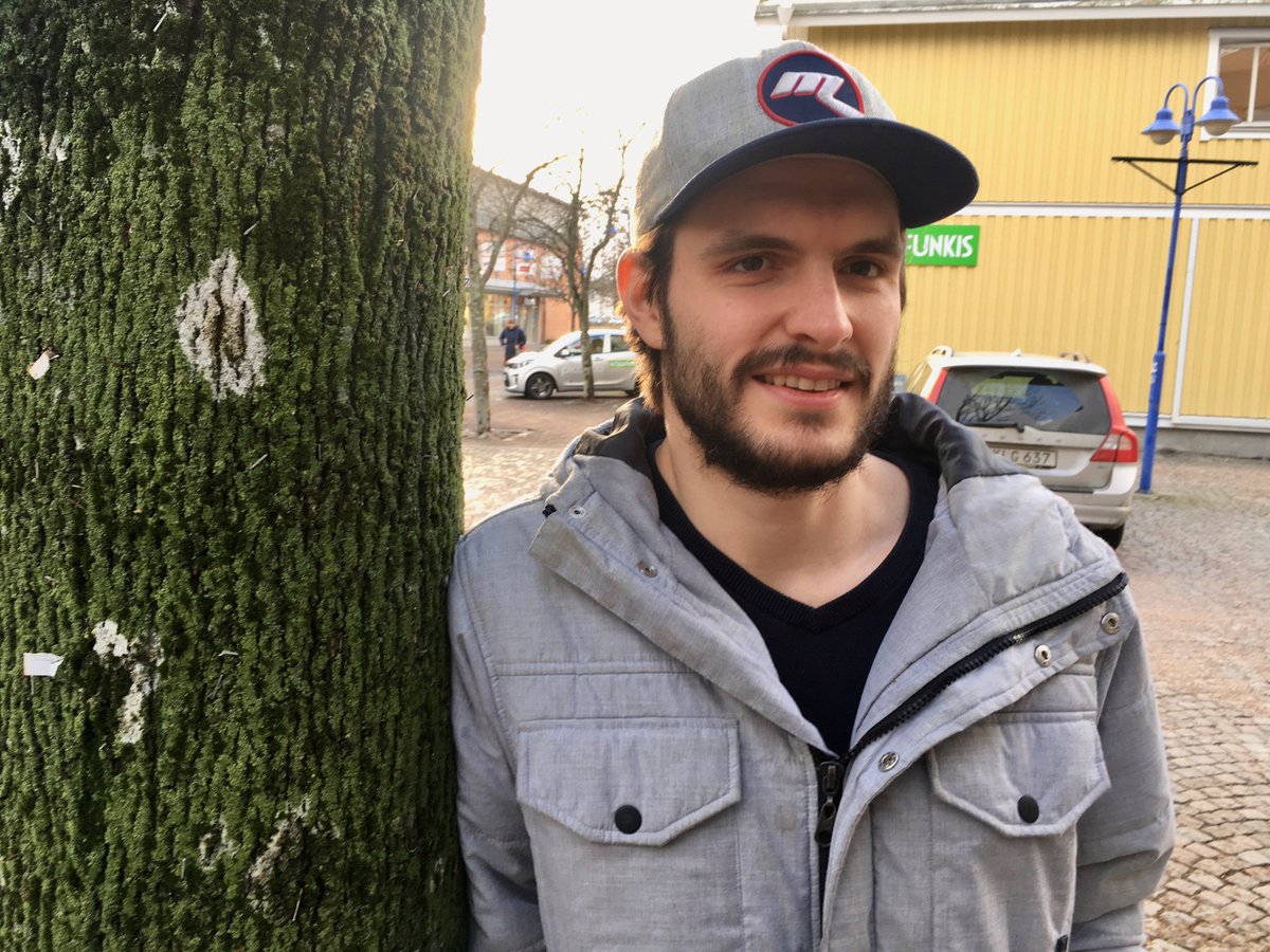 AlexanderJepse2's tweet photo. Brown utforskar världen via hockeyrinken: ”Jag är mycket tacksam” https://t.co/kQQdJ4Aoz1

@borovhca @melbourneice https://t.co/rkZ41pb4a9