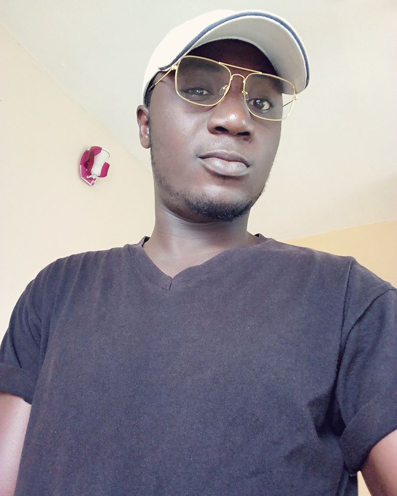 MarioIce4's tweet image. I told my friend that if @Yung6ix  no sign me for him label that means am not "Made"
Say na this year me hammer🔥🔥🔥🔫