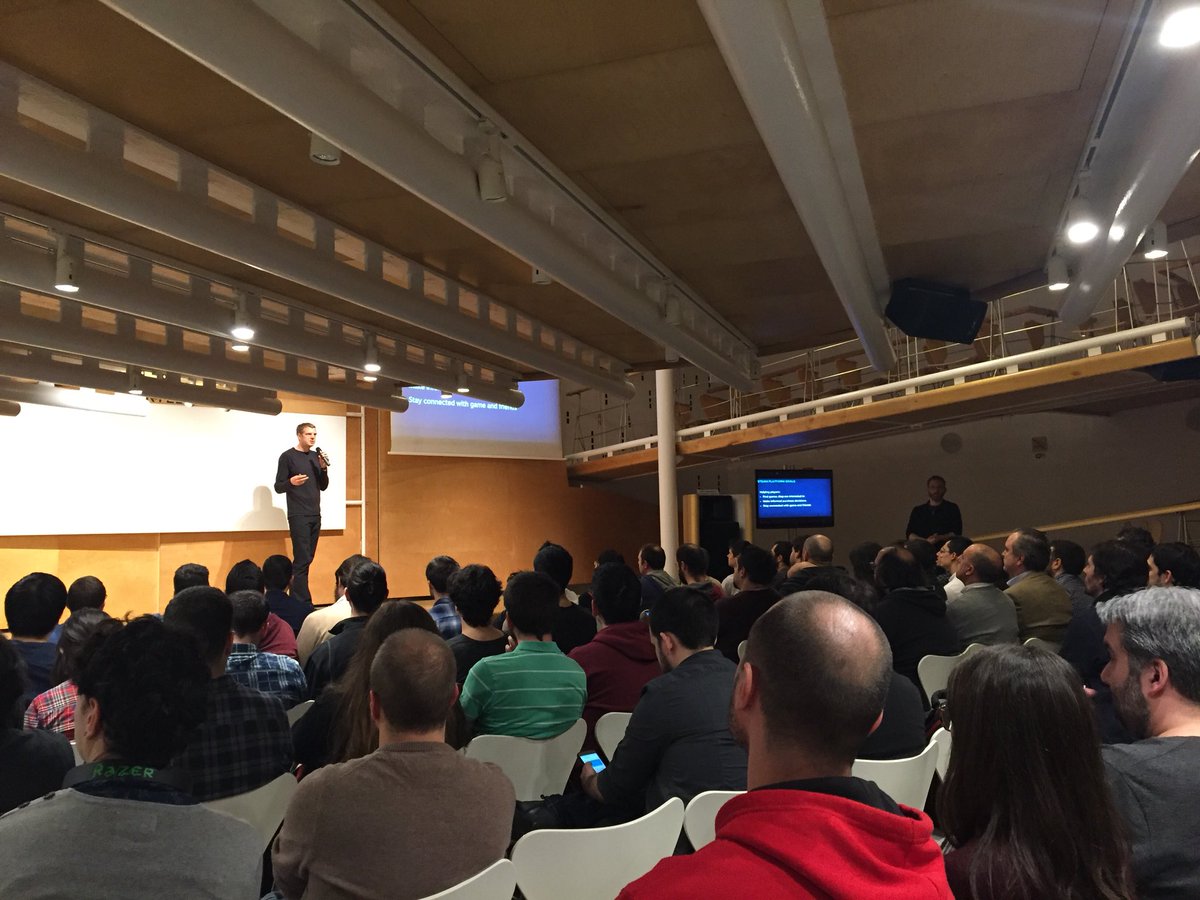 R_delaPedraja's tweet photo. #SteamMadrid https://t.co/X9iiuASiEI