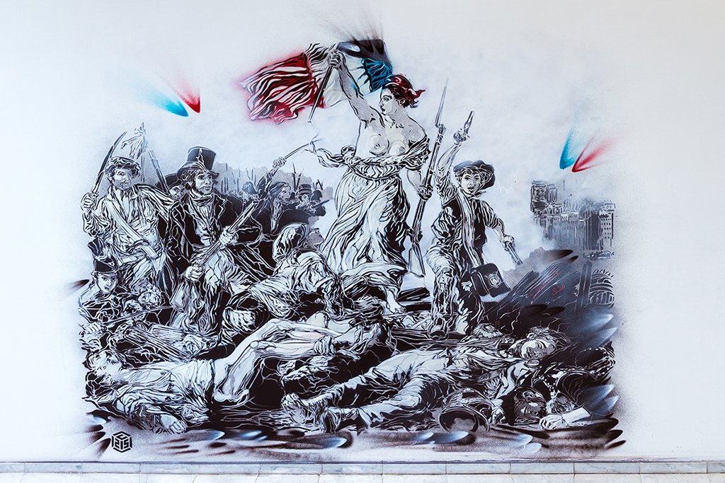 MuseeLouvre's tweet photo. Ce soir pour la #NuitDesIdees, des artistes de la jeune génération du #StreetArt français dévoilent leurs réinterprétations d’œuvres des collections du Louvre qu'ils ont créées @UParisNanterre ! En voici un aperçu avec la création de @christianguemy #C215 #LouvreStreetArt https://t.co/pUqNXzVQbc