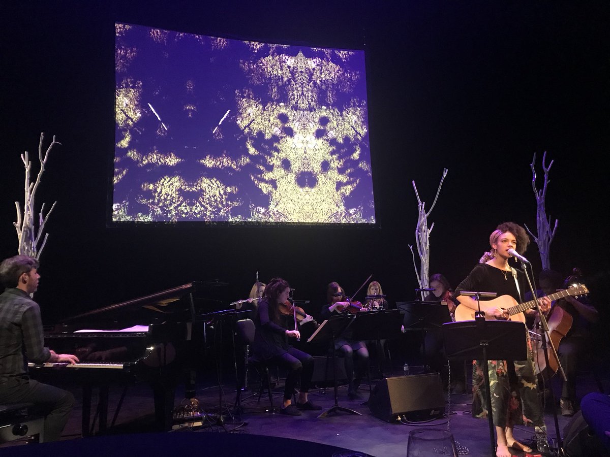 RMorganBell's tweet image. Enjoyed watching @kizzkez @GwilymSimcock @sinfoniacymru perform Birdsong - Can Yr Adar @theCentre beautiful &amp;amp; inspiring performance by all
