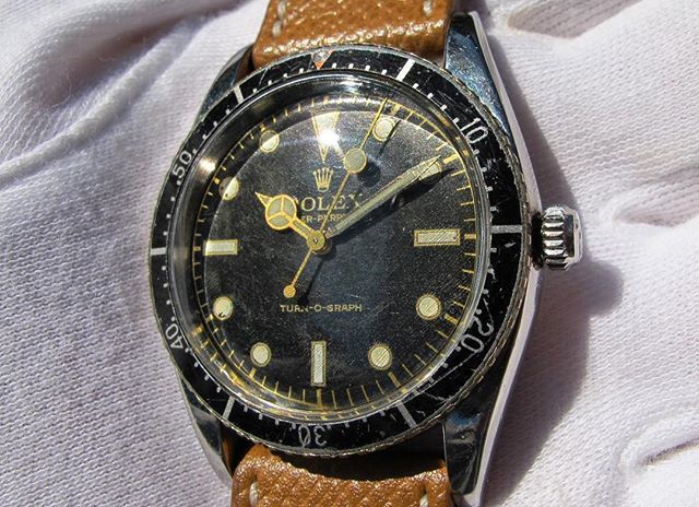 analogshift's tweet photo. Quite the looker from our friends and partners @watcheswithpatina! See this reference 6202 gilt Turn-o-Graph over their way! .
.
.
.
#rolex #vintagerolex #turnograph #gilt #6202 #rolexturnograph #vintagerolexasylum #watcheswithpatina #watchpassion #watchfam #watchmania #watc… https://t.co/CJSivyPSzC
