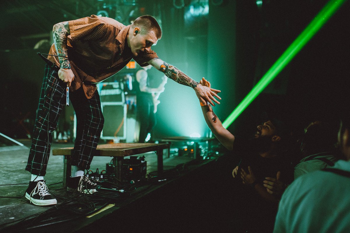 NeckDeepUK's tweet photo. Houston, TX! No problems here 👌
Thanks a lot!
📸: @ElliottIngham https://t.co/niUVmBiJ2d