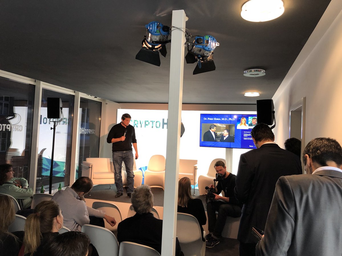 bmagierski's tweet image. Nano Vision @NanoVisionIO keynoting At #cryptoHQ marshaling crypto, nanotechnology, AI and Machine learning to accelerate cures to big human health challenges #wef #davos2018