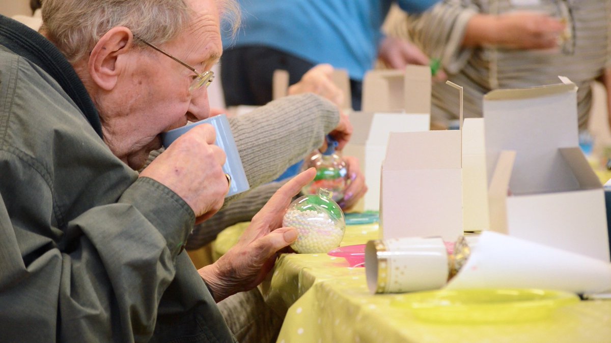 Painting Our World In Silver's events in Willow Trees community centre in Redditch have been growing and growing over the past few months - and because of last month's bad weather, our Christmas party was delayed until yesterday!

Out of place, but no less fun!