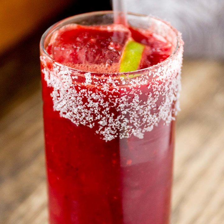 Get yourself an insta-worthy bloody mary that will blow your mind ow.ly/Cchj30hBZy1 via <a href="/Liquor/">Liquor.com</a>