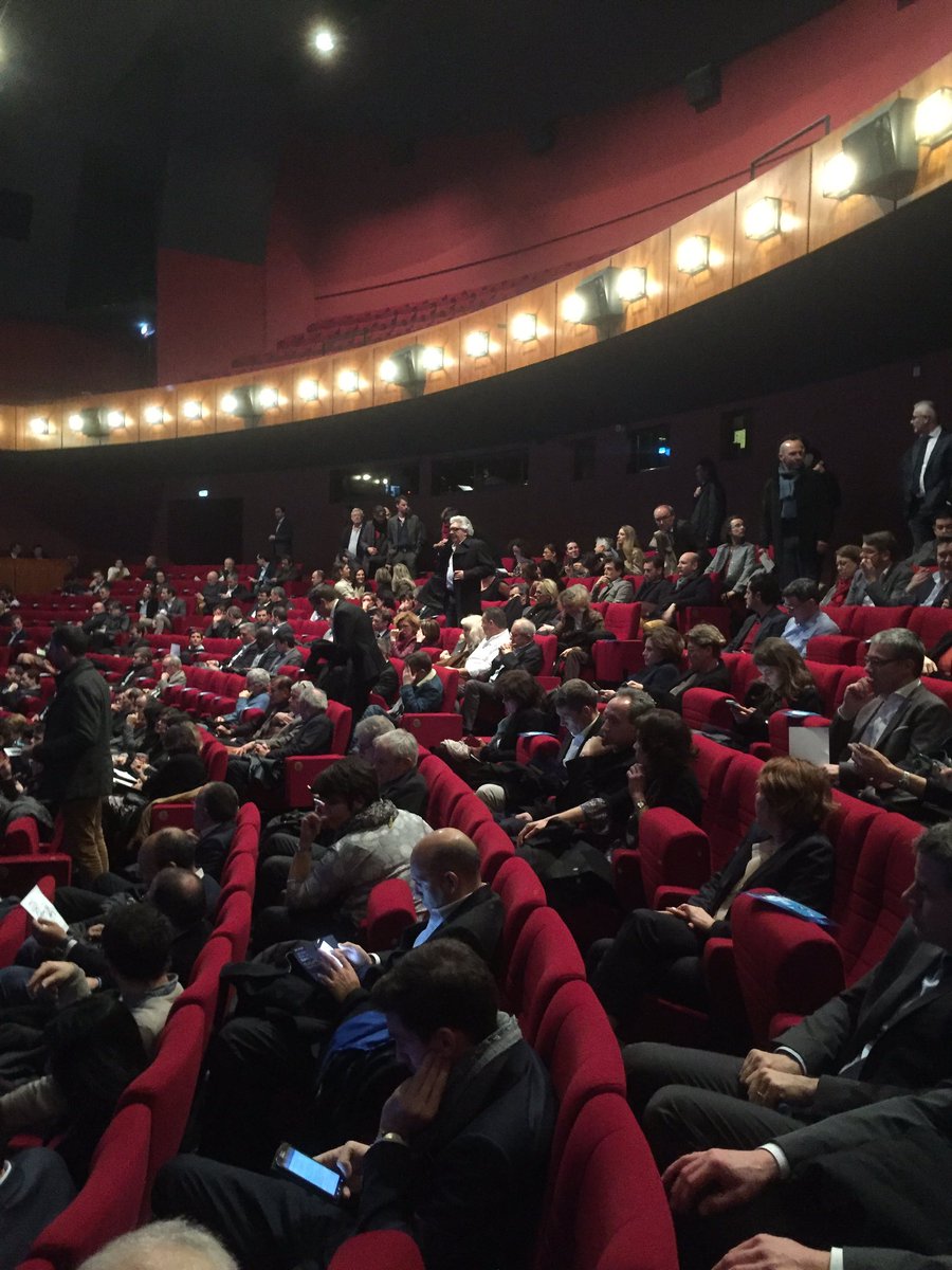 MedefPDL's tweet photo. .@MEDEF44 @UIMM44 @cpme44 @CJD_NANTES @CCINantes et autres acteurs économies de la Loire Atlantique réunis pour #voeuxeco2018 #transformonsnous https://t.co/0lDrYETQPQ