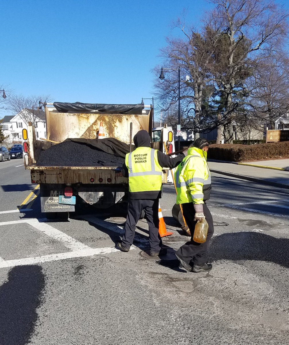 BostonPWD's tweet photo. Our District 6 roadway patch crew took care of potholes out on Centre St in #WestRoxbury earlier today. See a pothole out on #BostonStreets ? Report it to @BOS311 and we'll get one of our patch crew out to fill it. https://t.co/A7PQNm7X4d