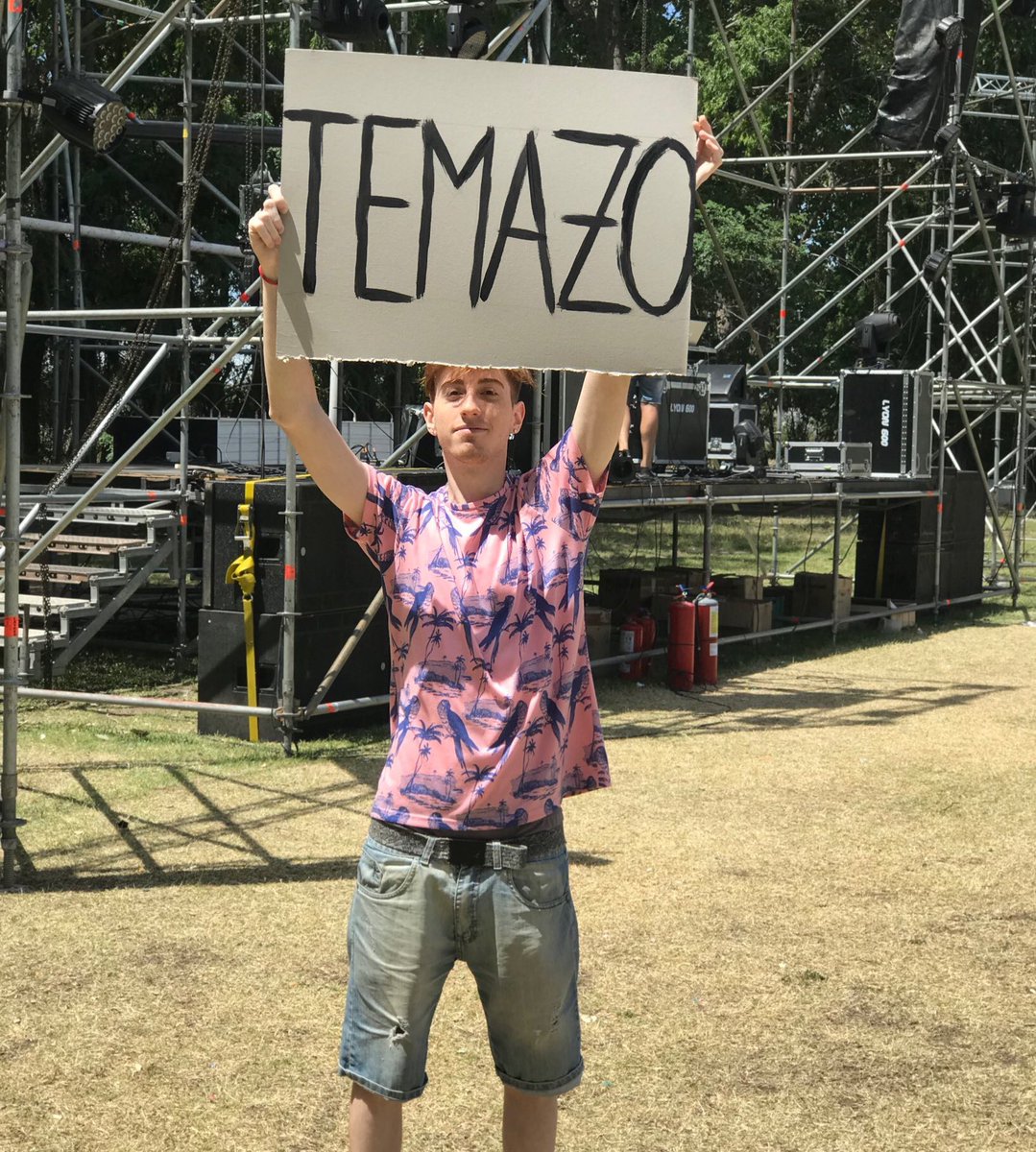 santibacigalup's tweet photo. cuando suena scooby do pa pa https://t.co/15uNLJi3ei