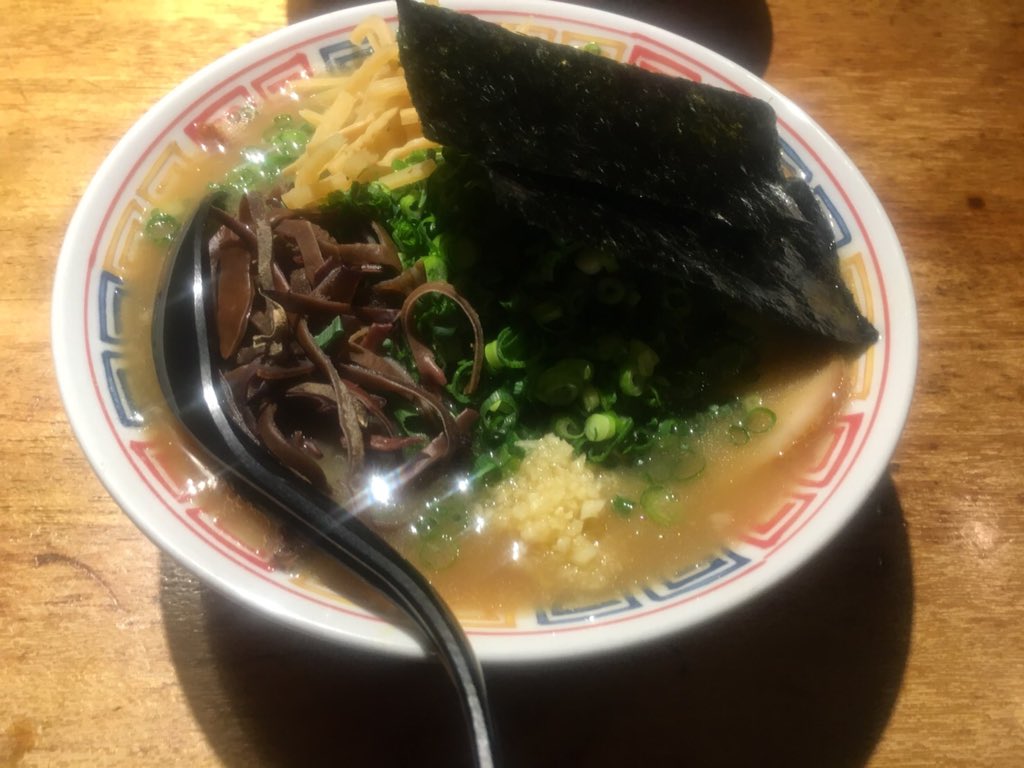 梅田 やと 麺ハウスこもれ美にて限定麺豚骨ドグラ マグラ食べてきました 良き豚骨 良き濃厚さ こりゃあ胎児も躍るわけですわ ノ ヾ うまうま 勢いあまってミサ子ちゃん描いたぜ いえい ラーメン組っ 梅田 やと 麺ハウスこもれ美にて限定麺豚骨ドグラ マグラ食べてきました 良き豚骨 良き濃厚さ こりゃあ胎児も躍るわけですわ ノ ヾ うまうま 勢いあまってミサ子ちゃん描いたぜ いえい ラーメン組っ