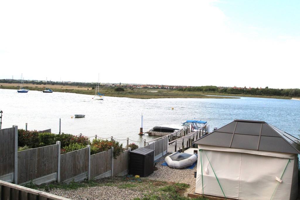 Rona Estate Agents tweet media