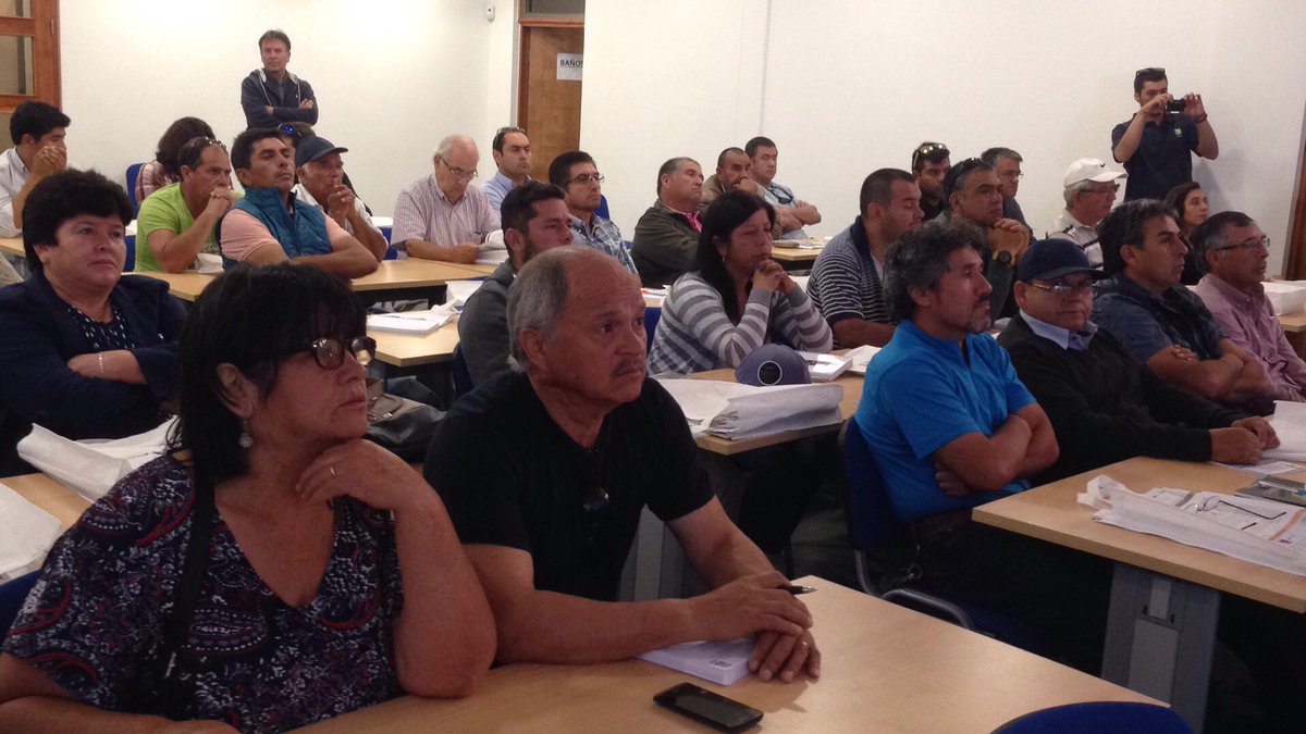 INIA_Intihuasi's tweet photo. INIA realiza seminario Transferencia Tecnológica en Agronomía del Riego y PDT Riego Choapa, junto a los avances de estudio en nogales FIA https://t.co/ms2XymuF34