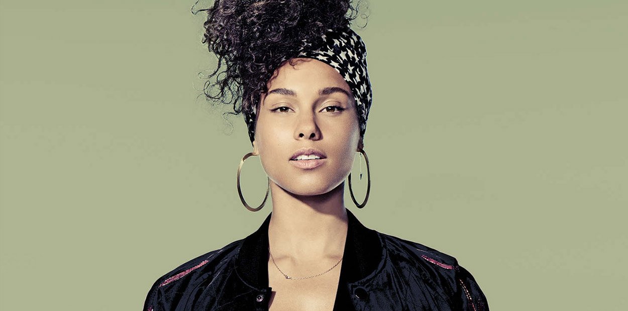 Happy Birthday to the \Superwoman\ Alicia Keys  