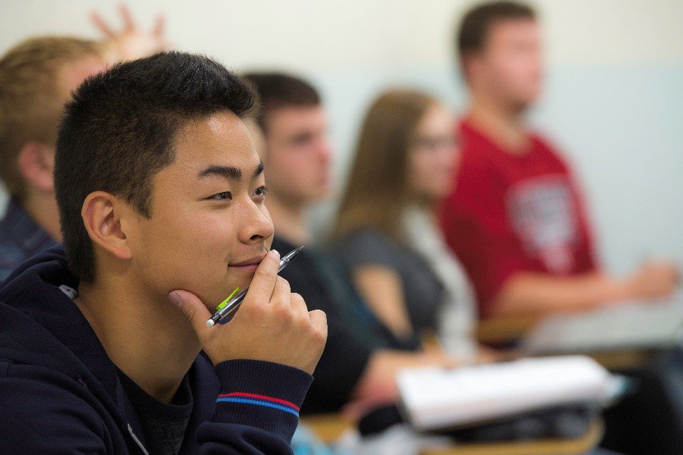 For students interested in a smaller campus, 2-yr @UWColleges campuses are great affordable options.  All across WI, students can earn an associate’s degree or use their credits to transfer to 4-yr UW institution.

More at: uwc.edu