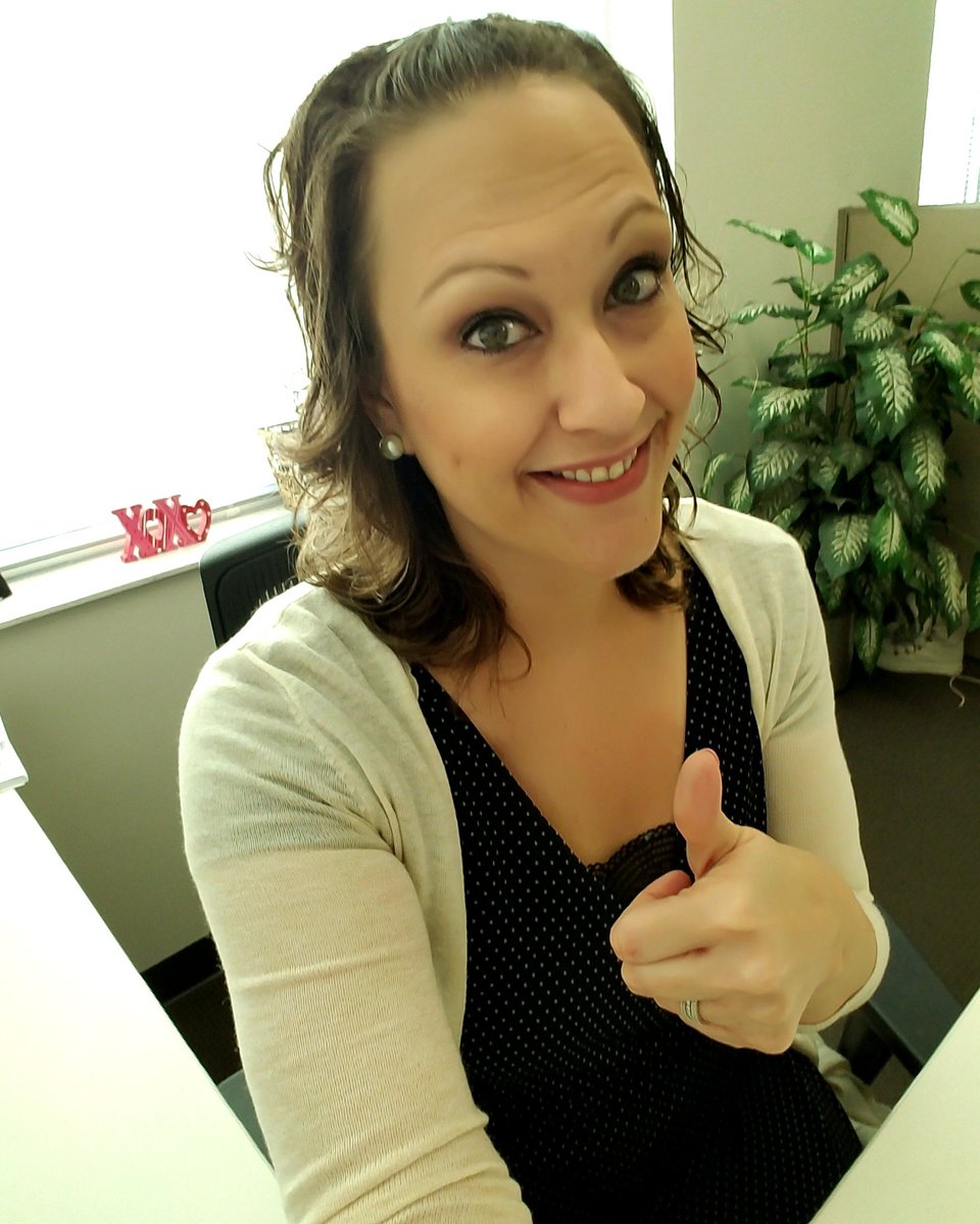 BrstCncr's tweet photo. CT scan results are in & they are CLEAR! I seriously have the best hospital ever, never have to wait long for my reaults!! So grateful for that!! π
#stillpositivelysurvivingcancer #clearscans #lifeinremission https://t.co/zqe9OVvDHa