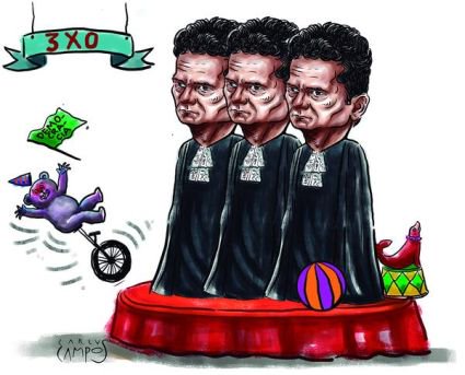 HumorPoliticobr's tweet photo. Judiciário engajado

#JulgamentodoLula #Moro #SergioMoro #TRF4 #JusticaParcial #Golpe #Democracia #LulaCandidato #Carlus https://t.co/E0GoqQy99t