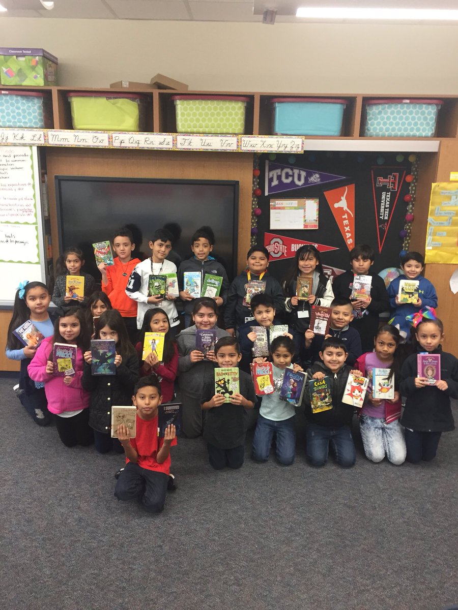 FioParks's tweet photo. Chapter book challenge accepted! #CastleberryISD #CERoars https://t.co/4AVsENGB9G