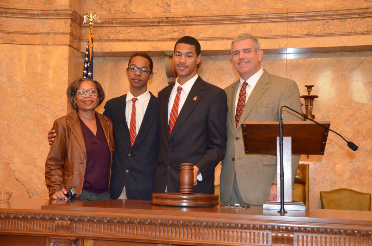 JPSDistrict's tweet photo. #Awesome Callaway scholars Aaron &amp; Adam Thornton served as pages for the Mississippi House of Representatives during the week of January 2-6, 2018. #JPSProud #CWay  #CallawayHS https://t.co/eNwq2ZaQMk