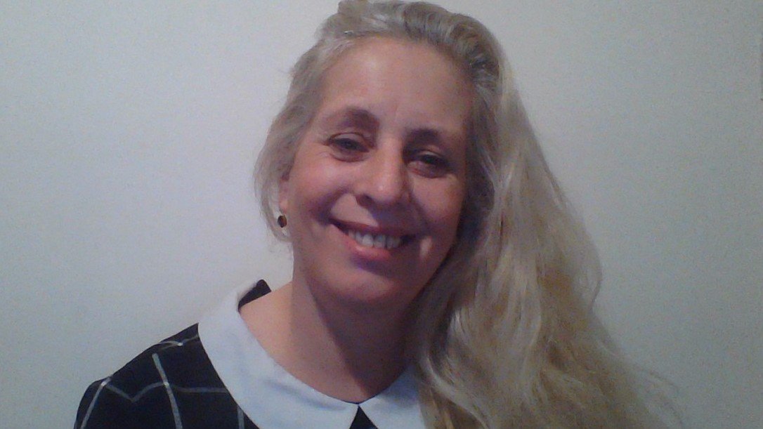 Just starting out on my own business venture as an online Virtual Assistant - could be doing with a bit of support from some friends and looking to attract some business now that I`ve created my own website katrinakellyva.com please visit - would appreciate any feedback!