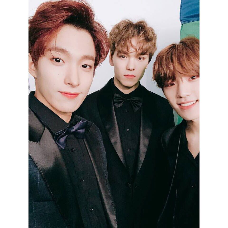 SeokminBrasil's tweet photo. [#OFICIAL] 25.01.18 Atualização no Instagram do SEVENTEEN com #DK, #Vernon e #Dino. https://t.co/tTQK2Oh5xE