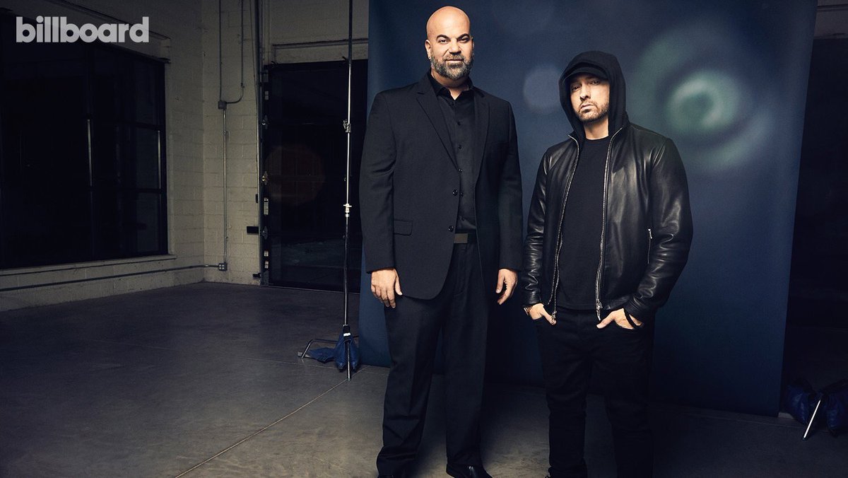 eminempicsx's tweet photo. @Eminem and his manager @rosenberg https://t.co/EP8JaNBtyQ