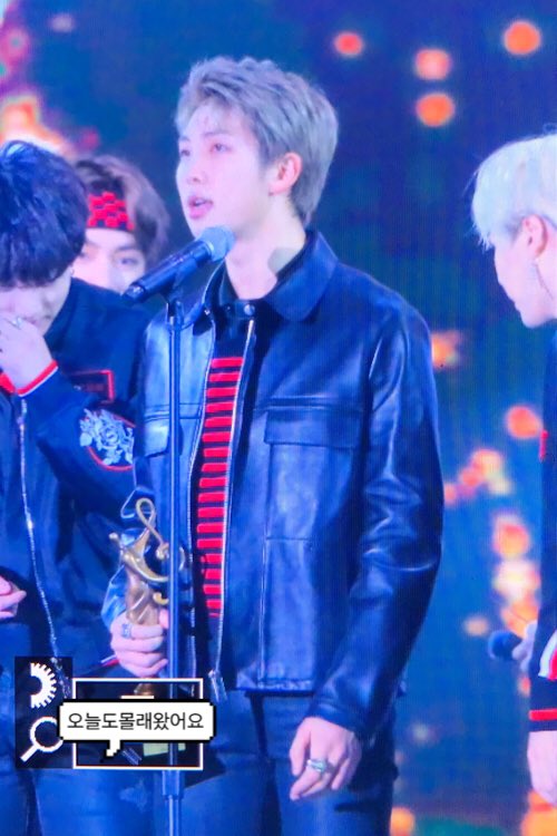 namjunemolle's tweet photo. 180125 https://t.co/oYJpSSu6ob
