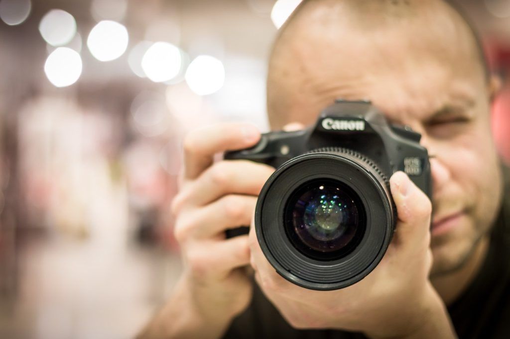 alchemydigital's tweet photo. Another article that real estate agents may find to be of interest: Why You Should Use A Professional Photographer For Your Home Listings https://t.co/8O1TjjcfZ2 https://t.co/cbJi9GaGeV