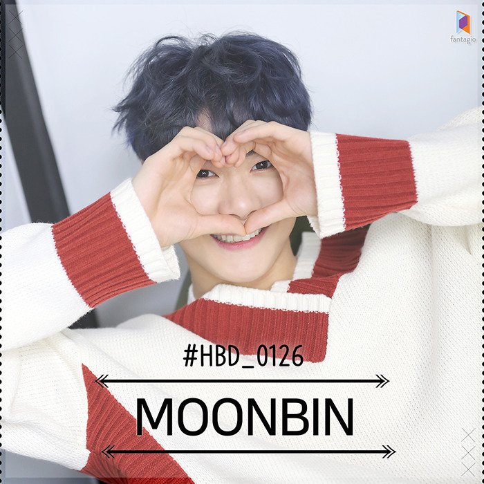MOONBIN_COM's tweet photo. [2018.01.26] 빈아 생일 축하해! #빈아생일축하해 #HappyMOONBINday #해피문빈데이 #아스트로 #ASTRO #문빈 #MOONBIN 😁💜🎂🌙✡ #오늘은빈이생일 #눈뉴난냐 https://t.co/FcEz73Y91o