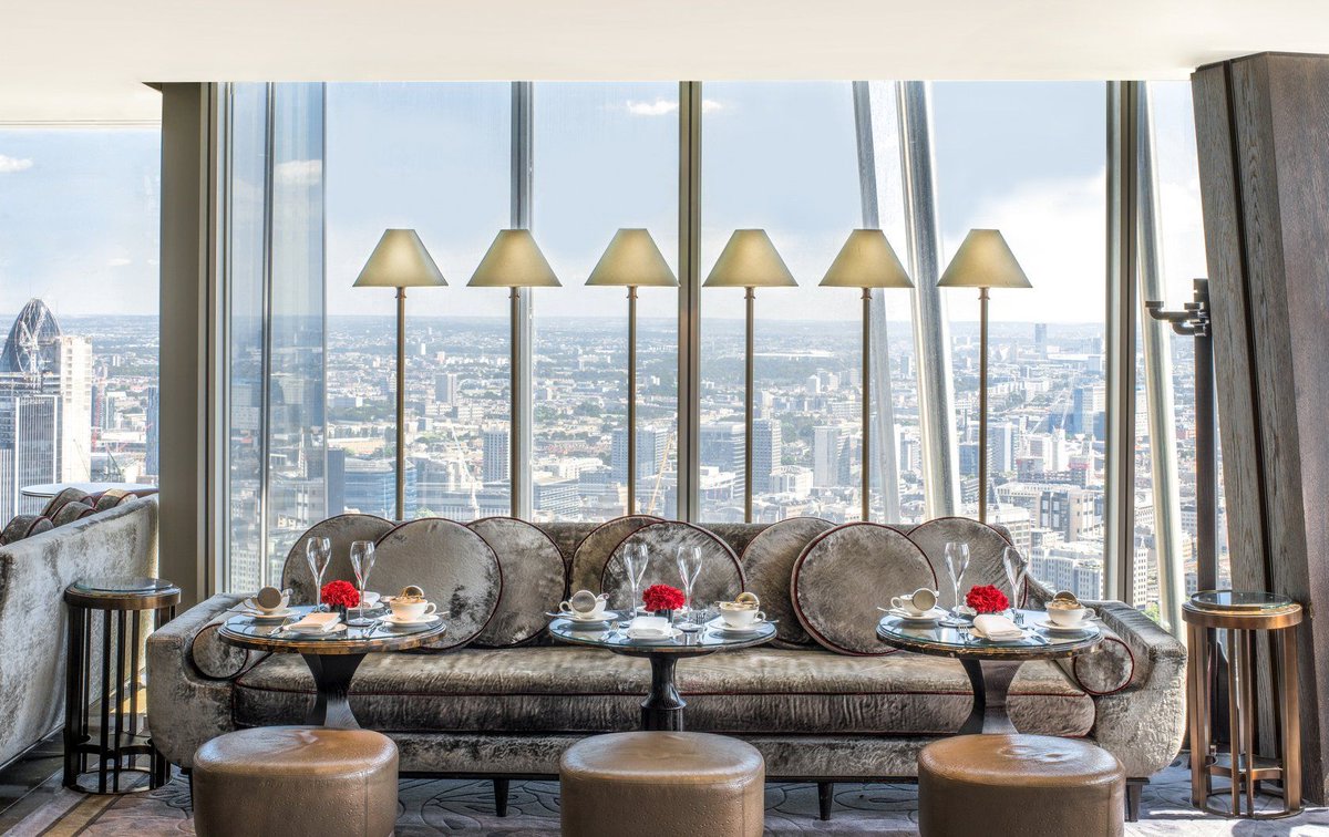 LondonPerfectAp's tweet photo. With Valentine's Day only a few weeks away, now is the time to start planning your romantic London vacation and we're here to help by sharing our top tips for the special day! 
#visitlondon #valentinesday #vacationrentals
https://t.co/227mCRx32A https://t.co/vl3J9Fs1kE