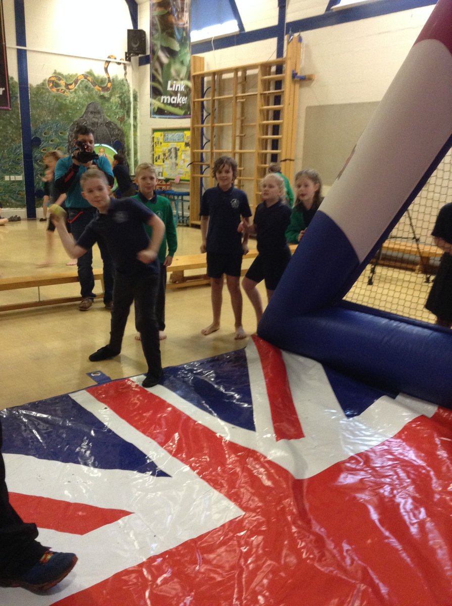 Ide Primary School tweet media