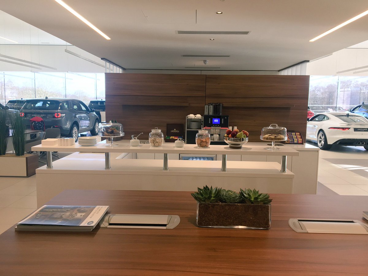 MarshallJaguar's tweet photo. 5 Star luxury @MarshallJaguar Newbury - great coffee ☕️, fresh fruit 🍎, biscuits 🍪, cakes 🍰 ... and a stunning vehicle line-up of the XE, XF, XJ, F-TYPE, E-PACE &amp; F-PACE on offer! #marshallmoments https://t.co/0GSmrjRoI4