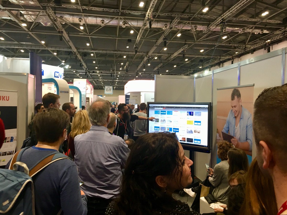 Hij kreeg applaus, en terecht :) wat veel gave gesprekken en reacties op LessonUp hier op de #bett2018 <a href="/thedutchschool/">The Dutch School</a> #lessonup
